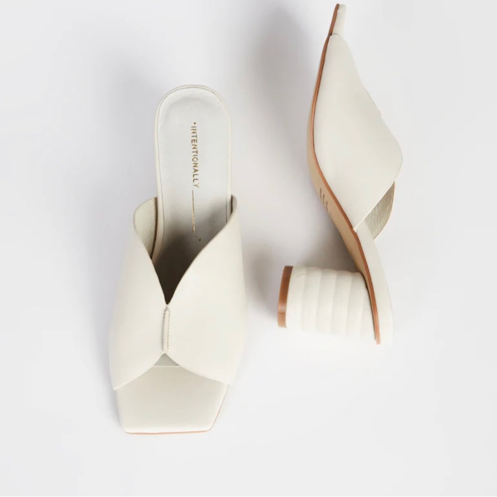 Intentionally Blank Kamika 9 (Cream)
